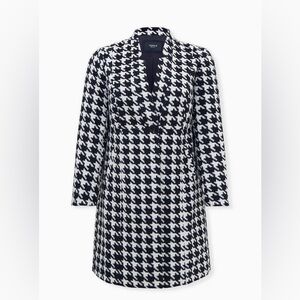 Torrid Women's Black and White Houndstooth Wool Coat size 1 plus
